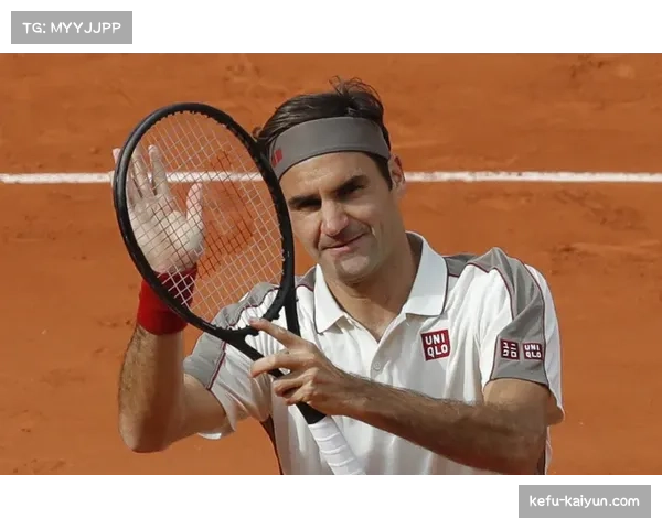 格雷米奥队长完成球队400场里程碑，获俱乐部表彰