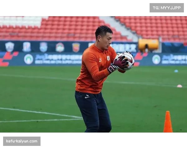 泰山门将王大雷保持全勤 经验丰富稳定后防指挥体系